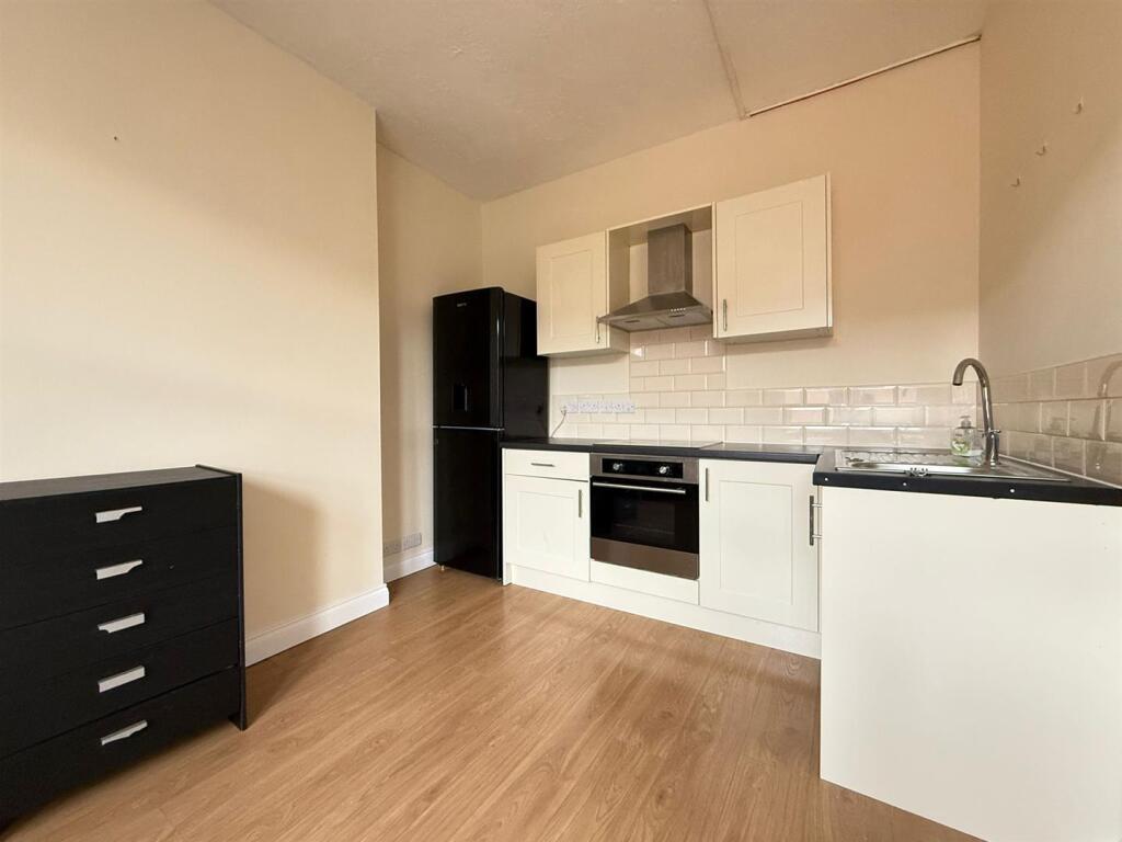 Apartment in Derby, Castlefields, New Normanton - View 4