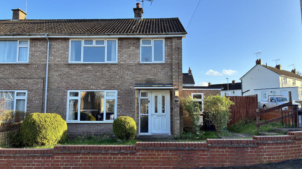 Main image of property: Curl View Crescent, Pembridge, Leominster, Herefordshire, HR6 9HQ