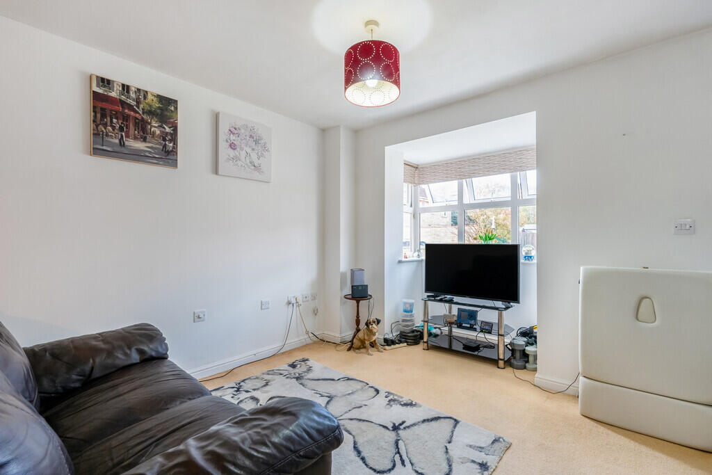 Apartment in Southampton - View 5
