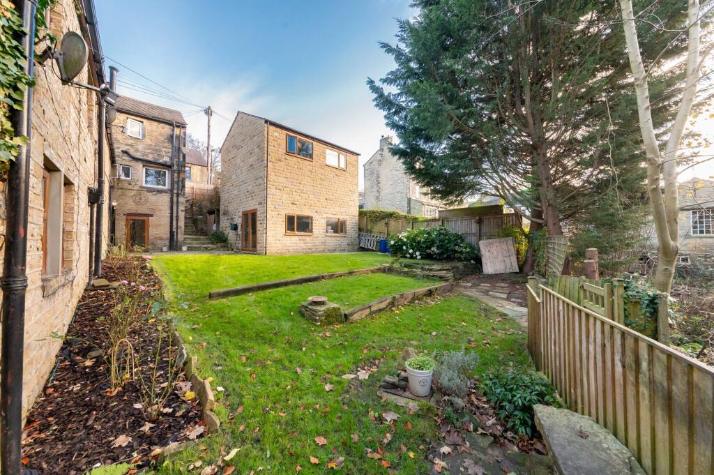 Swift Cottage, North Road, Kirkburton, HD8 photo 4