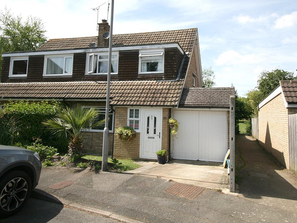 Main image of property: Oak Farm Gardens, Headcorn, Ashford, TN27 
