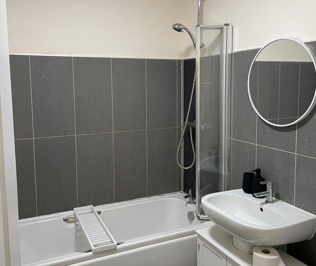 Apartment in Nottingham - View 5