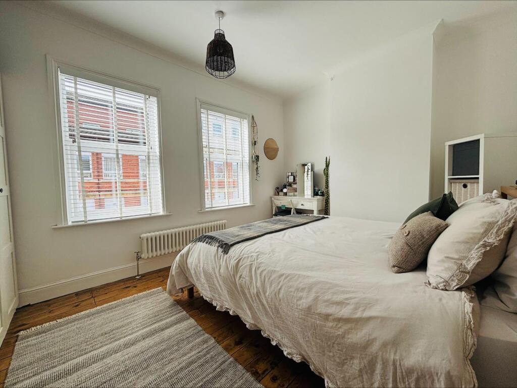 House in Northampton, Phippsville - More