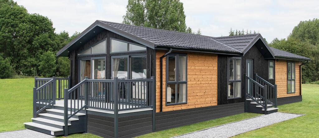 2-bed caravan on Merry Hill Counrty Park, Honingham, Norwich, £249,995