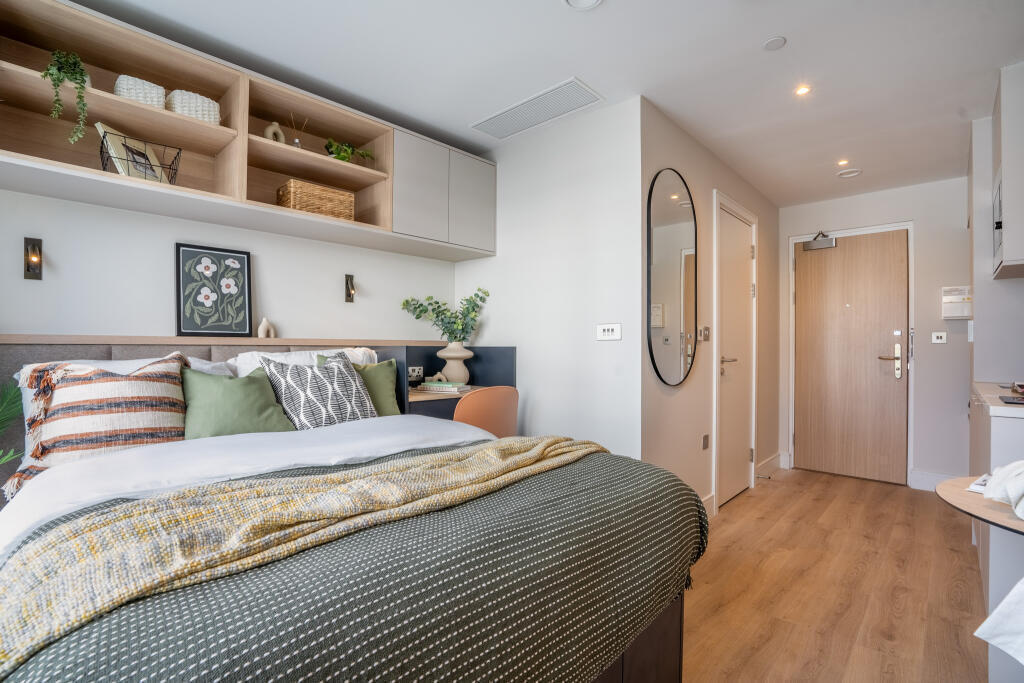 Apartment in London - View 2