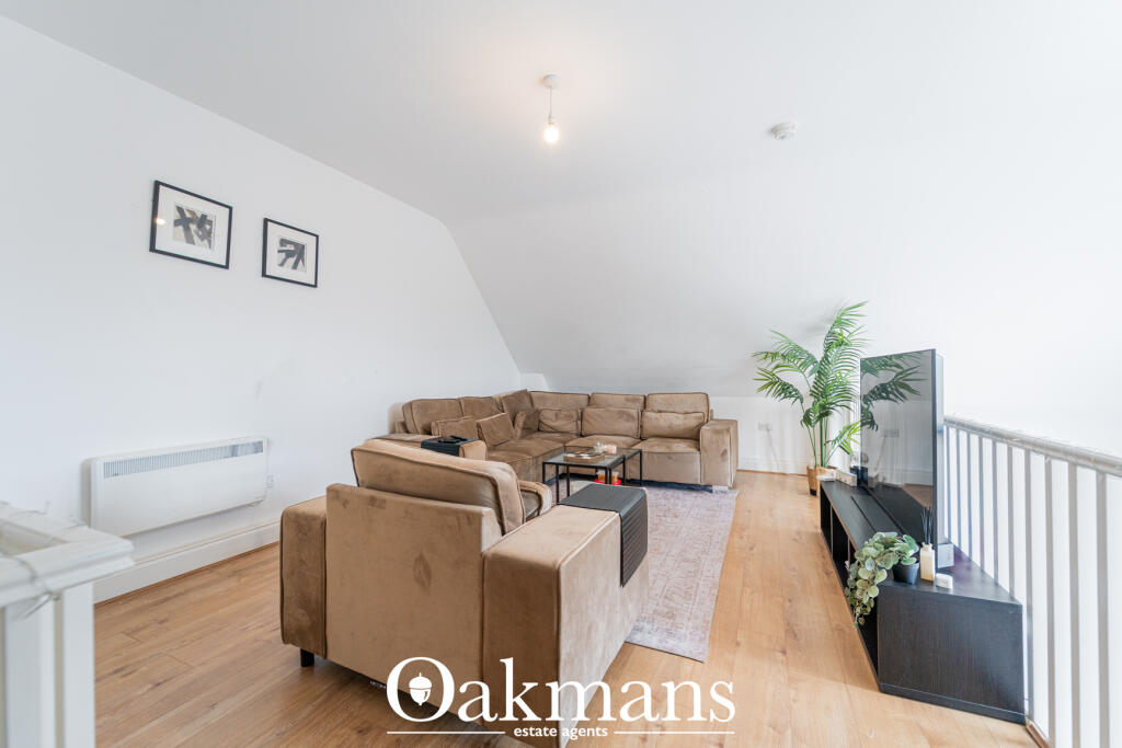 Apartment in Sandwell, West Midlands - View 4