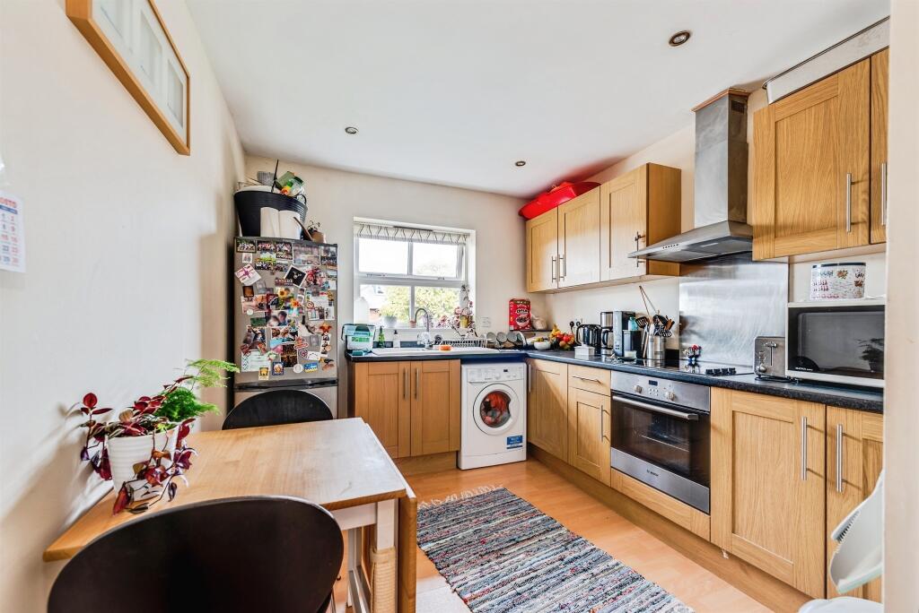 Apartment in Vale of White Horse, Abingdon on Thames - View 3
