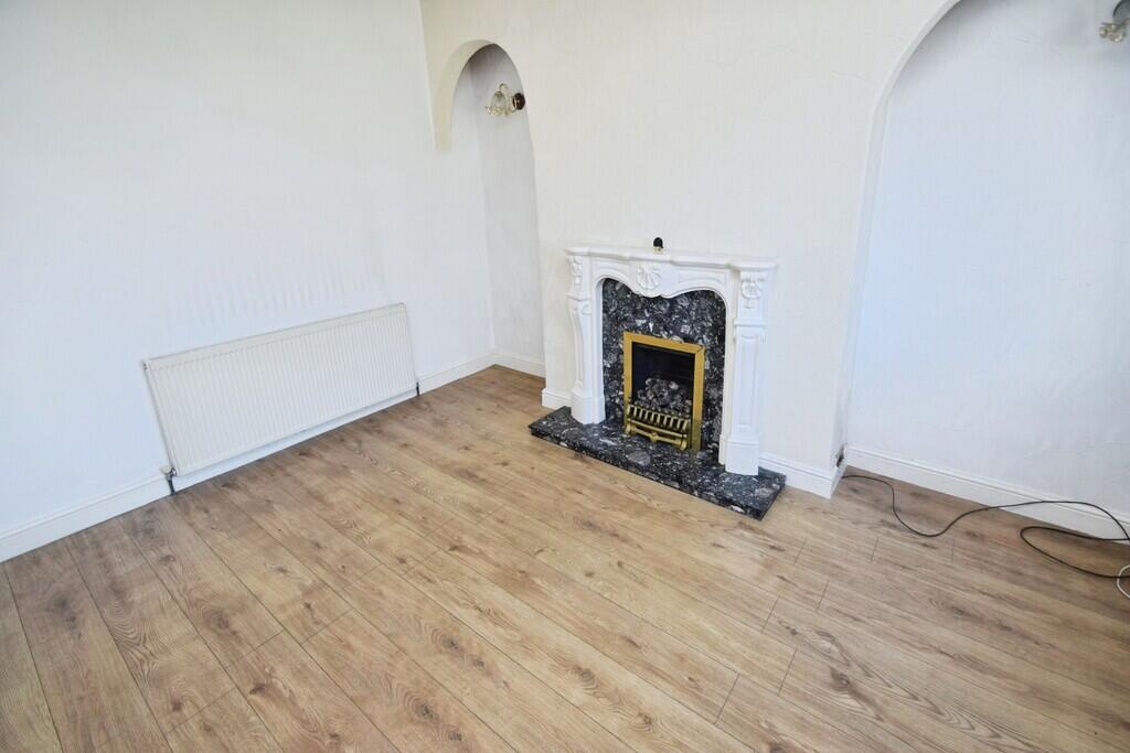 Brantwood Road, Heaton photo 2