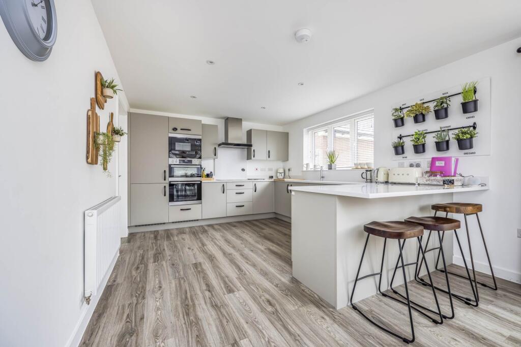 House in Chichester, East Wittering - View 3