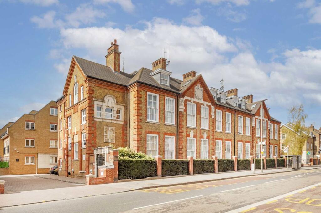 Main image of property: Garratt Lane, Earlsfield