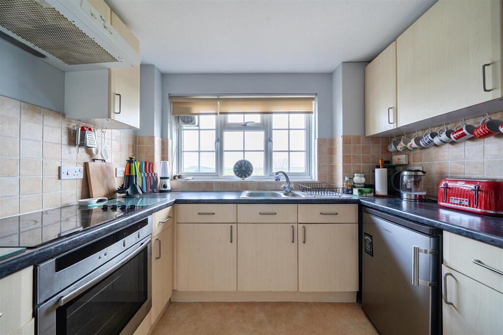 Stonehouse Court, Fordington, Dorchester - View 3