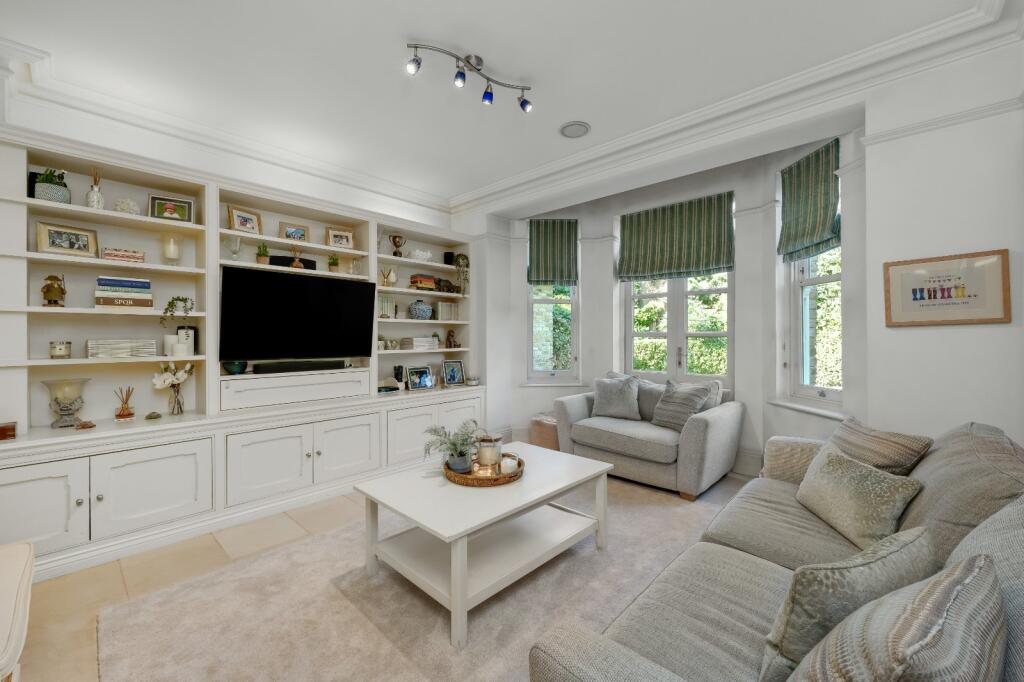 House in Elmbridge, Surrey - View 5