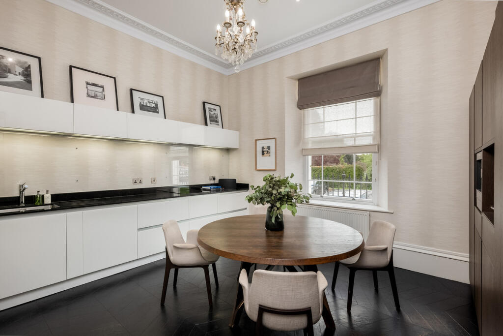Apartment in Warwick, Royal Leamington Spa - More