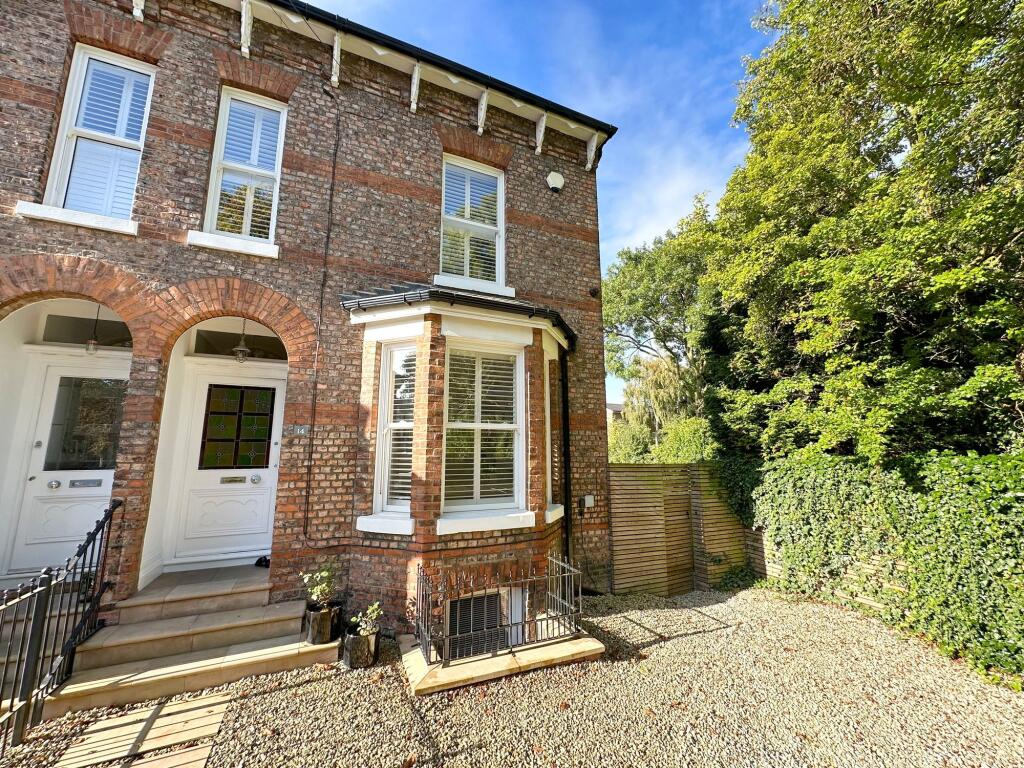Main image of property: Cavendish Grove, Monton, M30