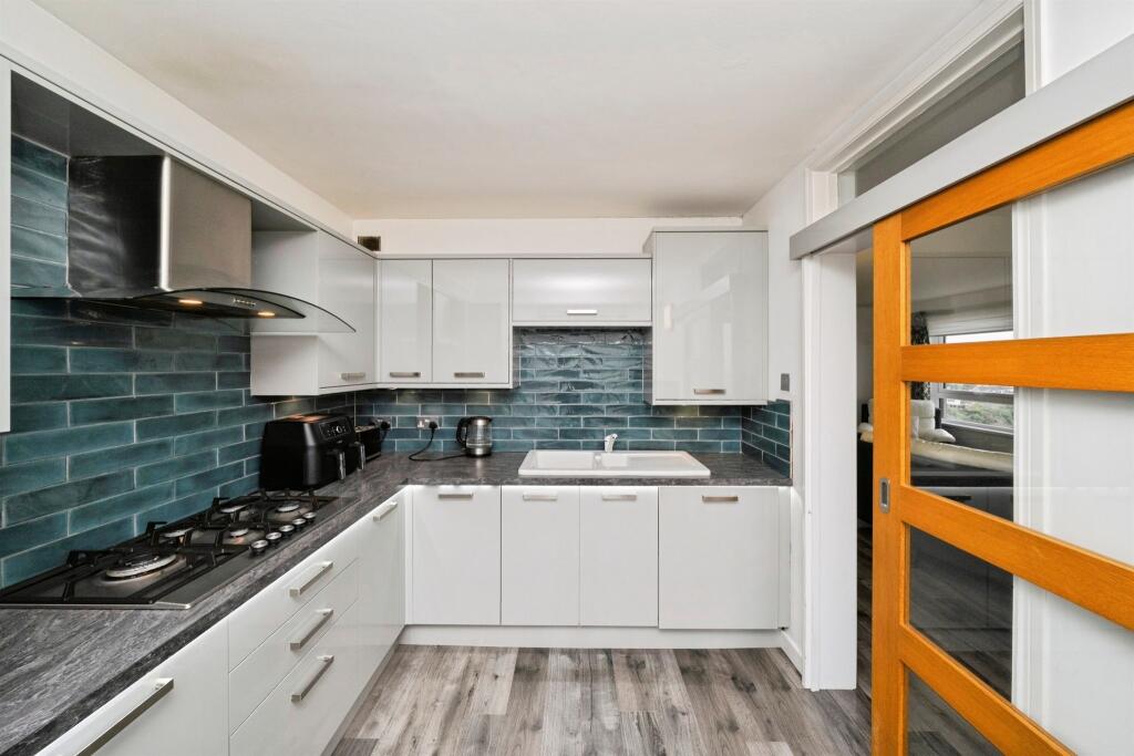 Apartment in Chester - More