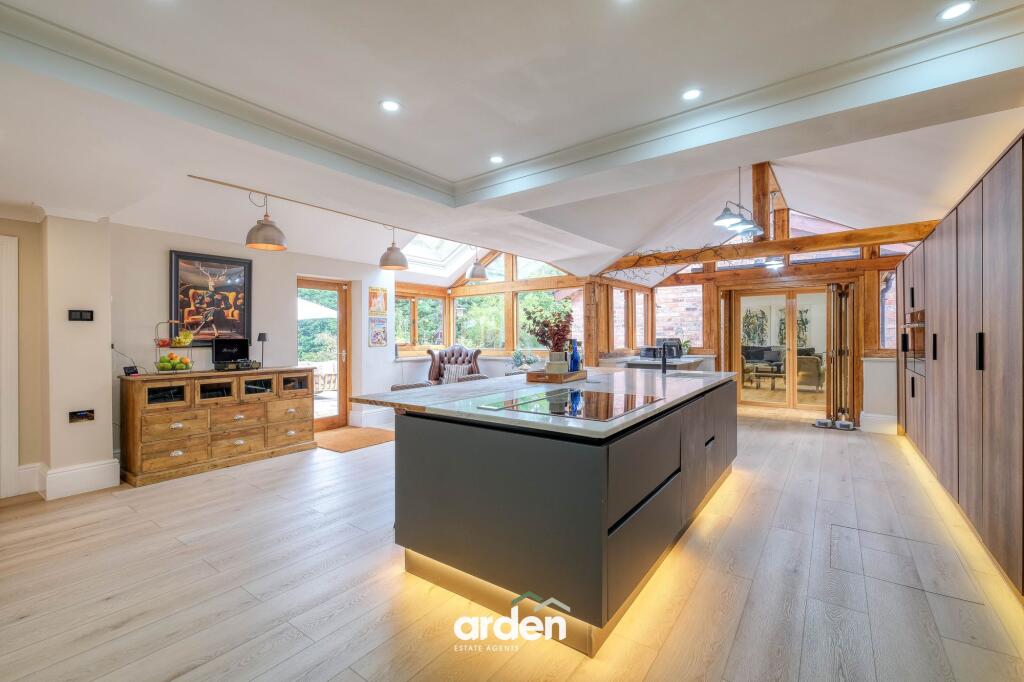 House in Bromsgrove, Belbroughton - View 4