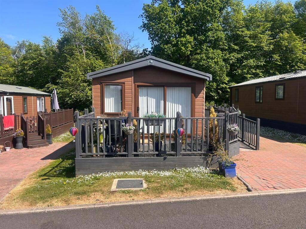 Main image of property: Plaxdale Green Road, Sevenoaks