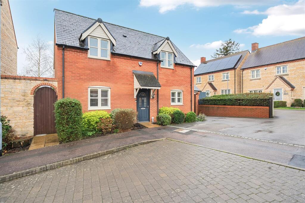 Main image of property: Kennel Lane, Paulerspury, NN12