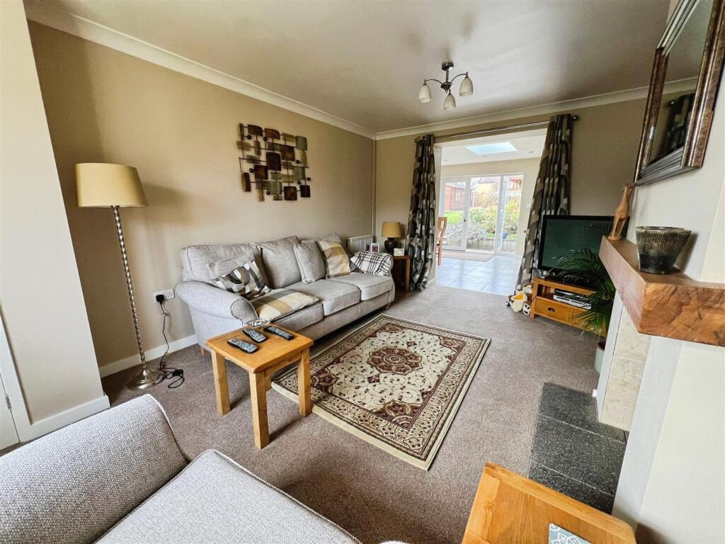 Grange Close, Condover, Shrewsbury photo 4