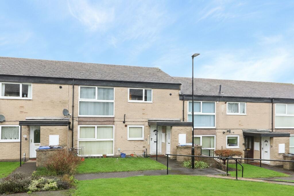Main image of property: Grassdale View, Sheffield, S12