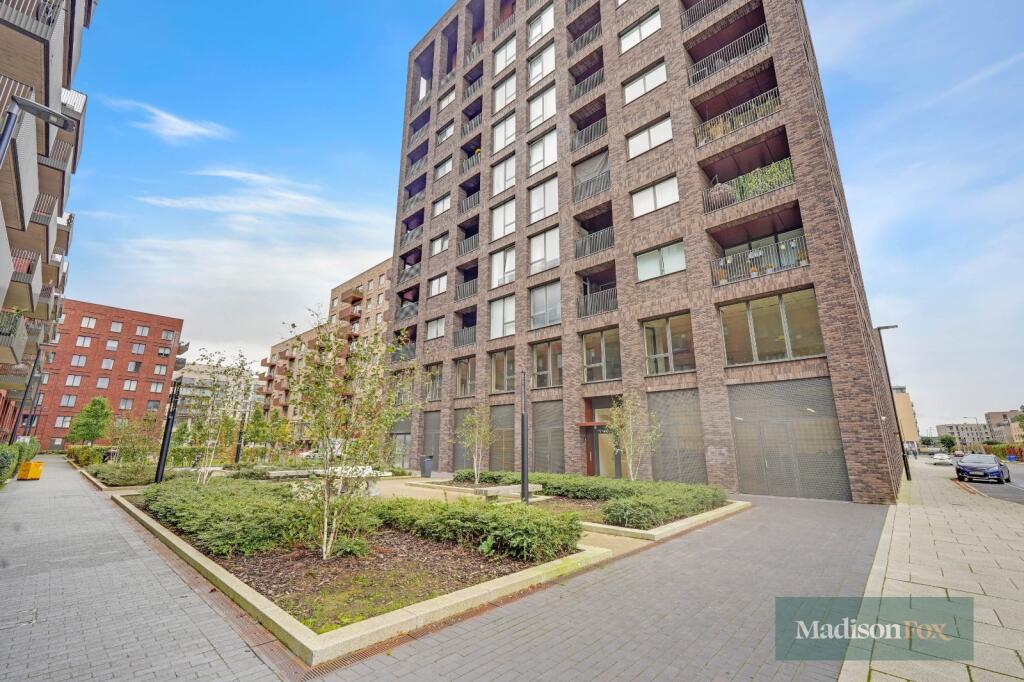 Main image of property: Cavendish Square, Royal Albert Wharf, E16