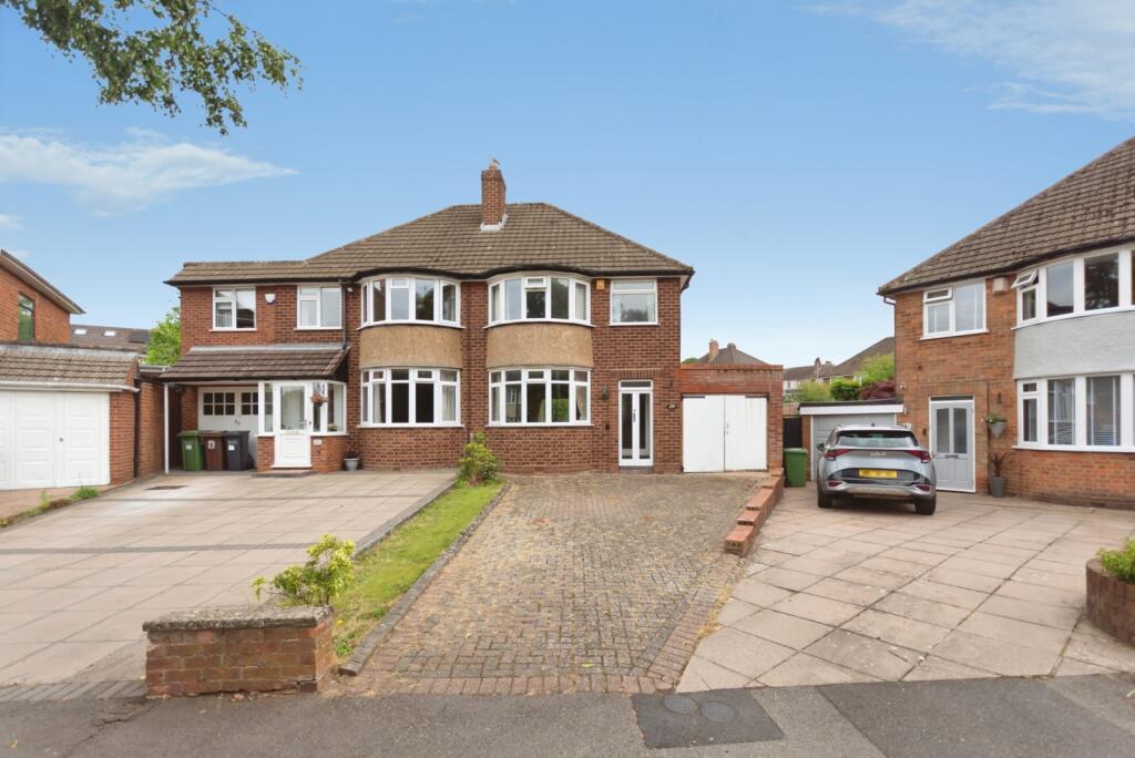 Main image of property: Streamside Way, Solihull, West Midlands, B92