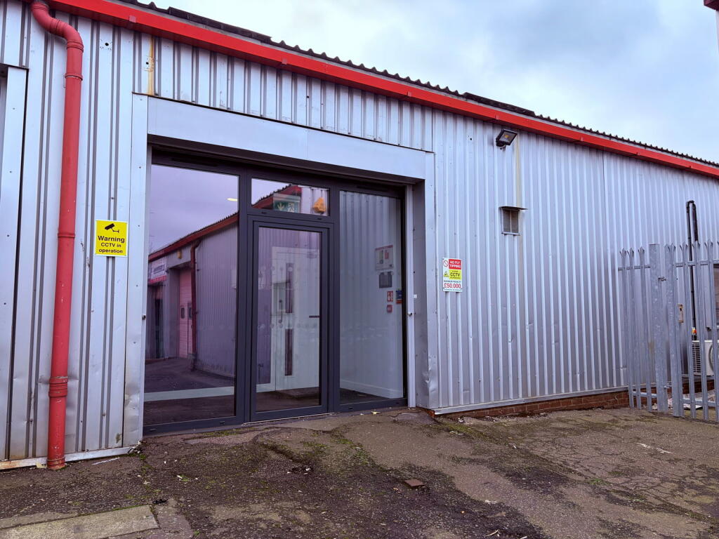 Main image of property: Lakes Road, Braintree, CM7 3QS