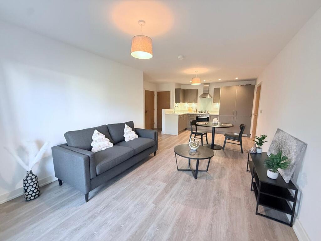 Main image of property: Turnpike Lane, The Green