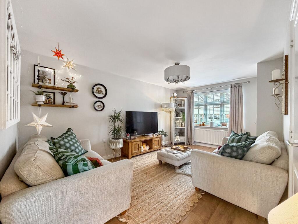 River Avenue, Trelewis, CF46 - View 6