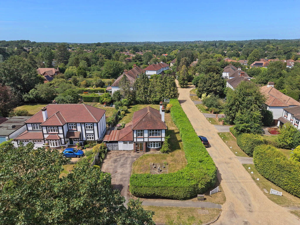 Main image of property: Lower Road, Fetcham, Leatherhead, Surrey, KT22