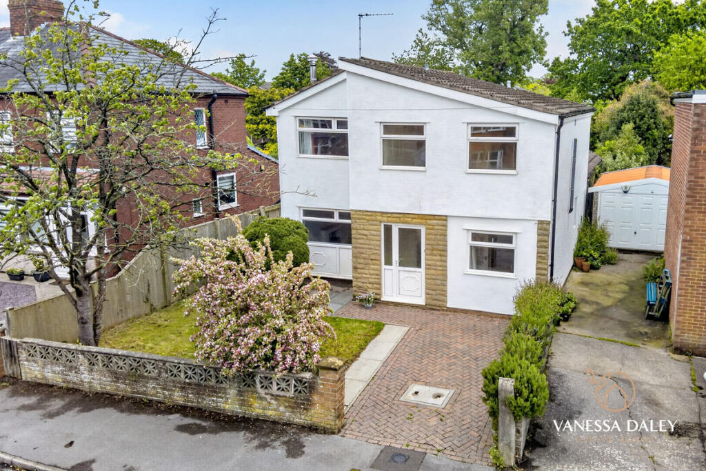 Main image of property: Jepps Avenue, Preston, PR3 5