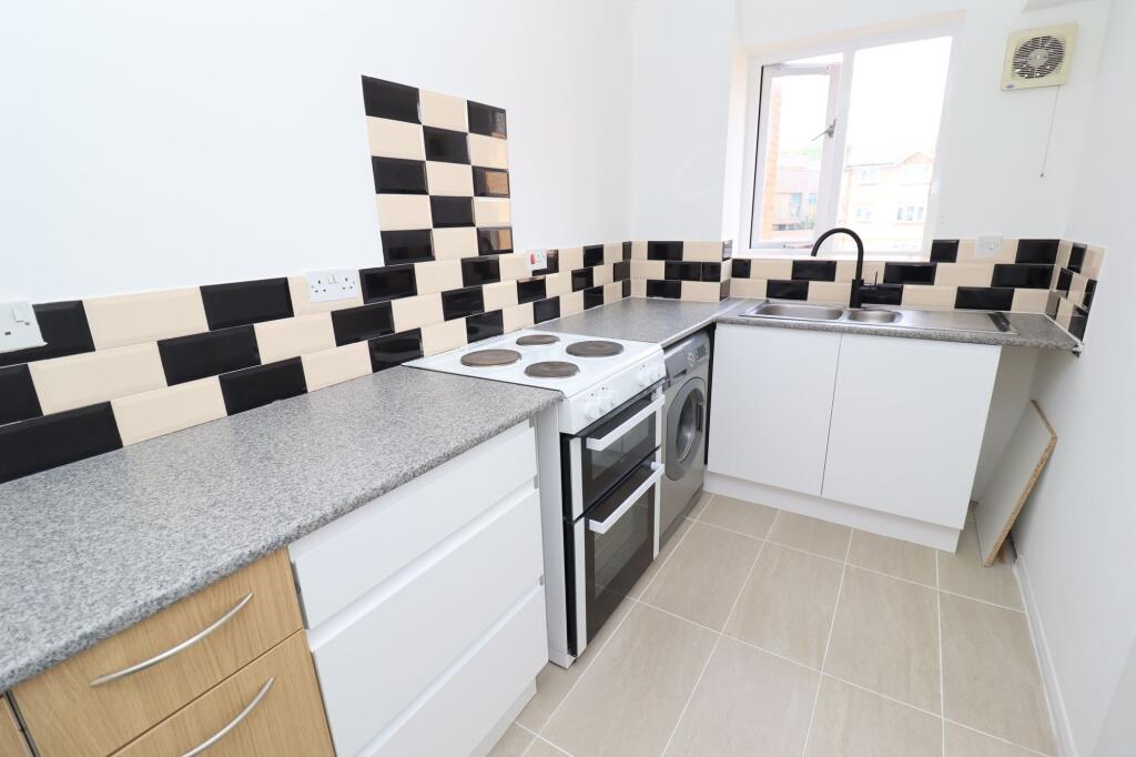 Apartment in London - View 5
