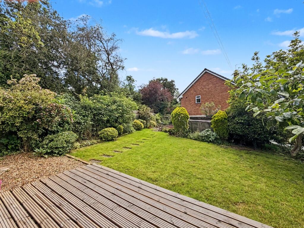 19 Rectory Close, Crick, NN6 7SY photo 2