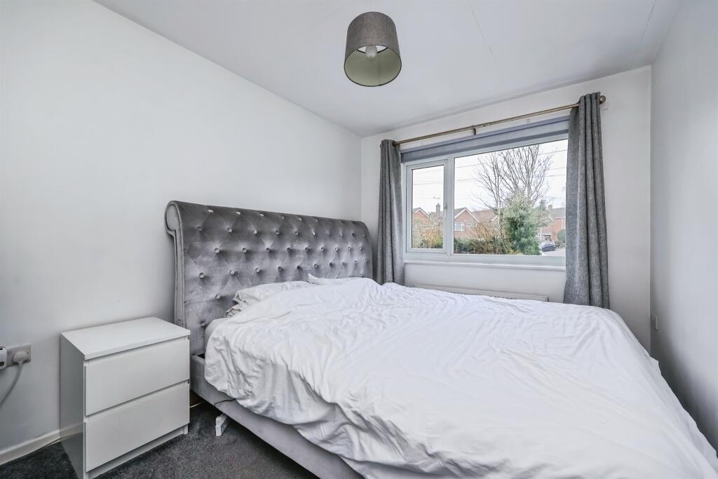 House in Ashfield, Hucknall - More