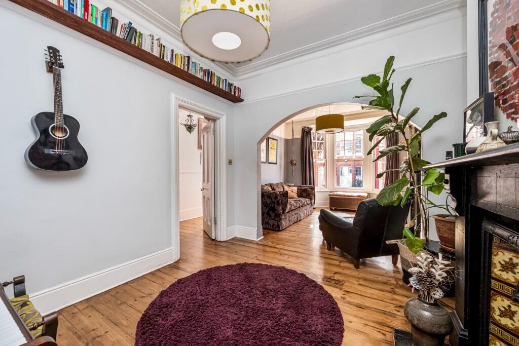 House in Hove, Brighton and Hove - View 4