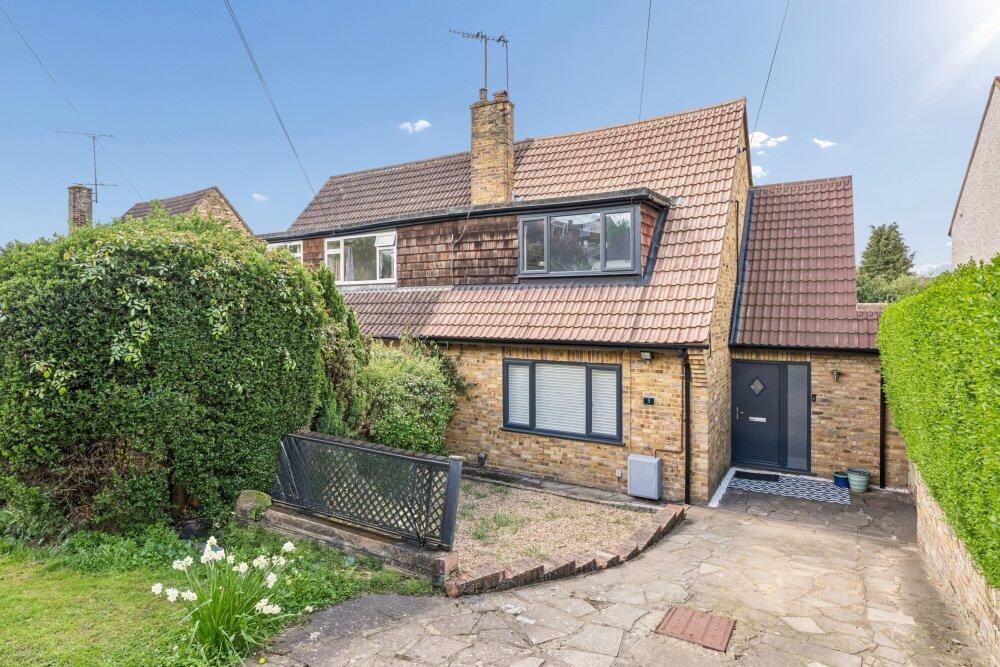Main image of property: Grassingham End, Chalfont St. Peter, Gerrards Cross, Buckinghamshire, SL9