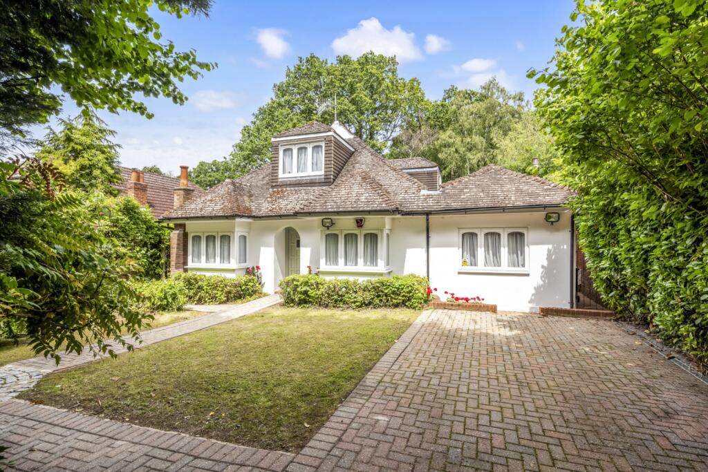 Main image of property: Heather Way, Felbridge