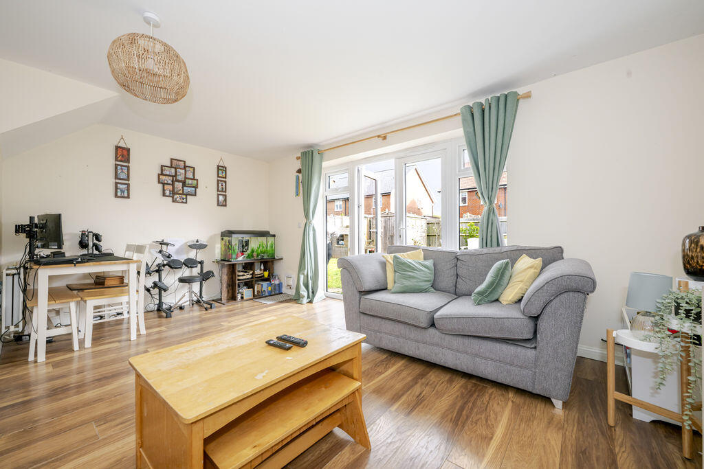 House in Wealden, Burfield Grange, Hellingly - View 4