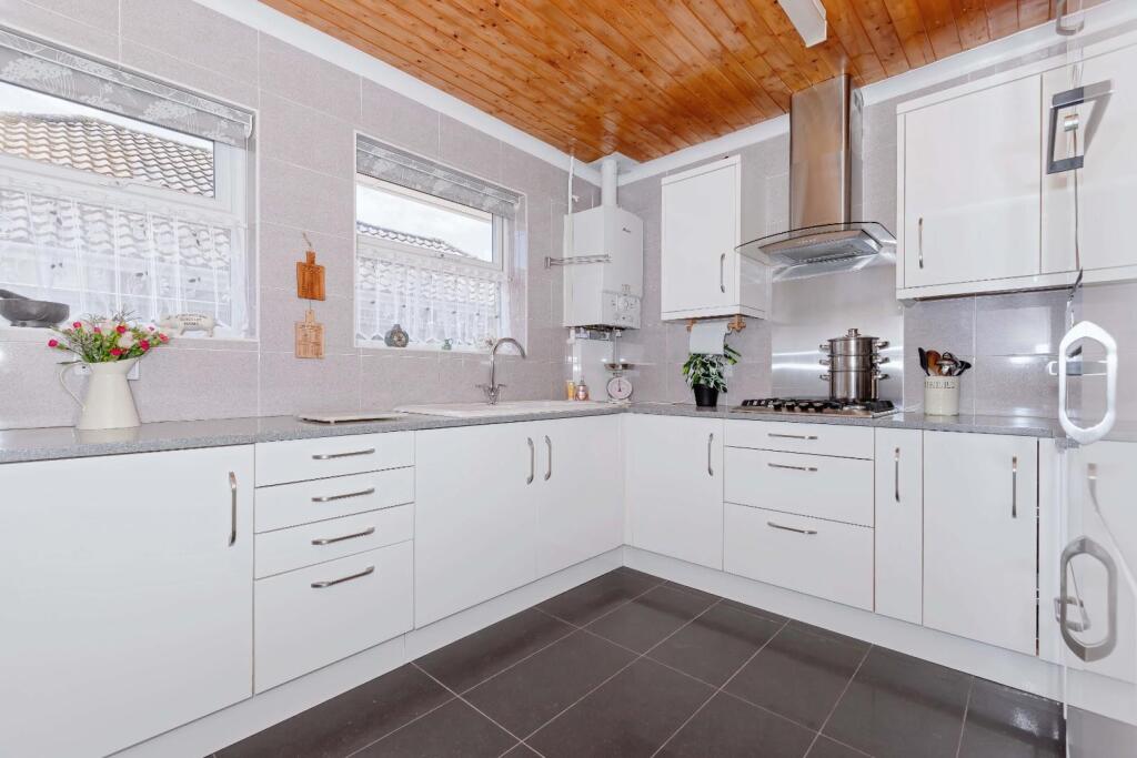 Chester Avenue, Lancing photo 5