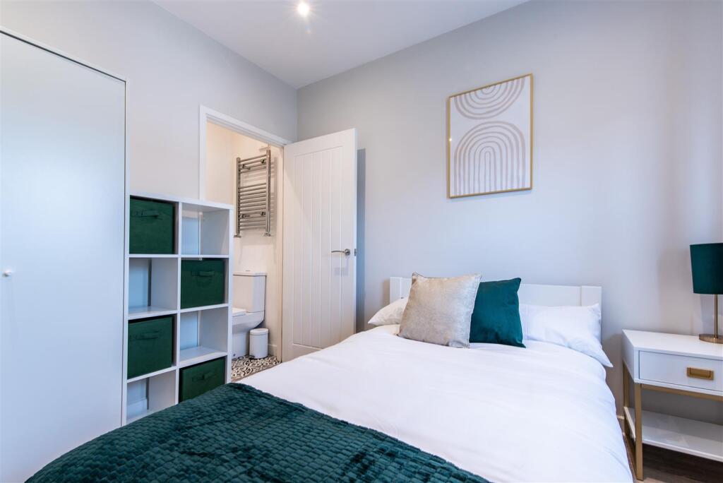 Main image of property: The Nook, Beeston, Nottingham