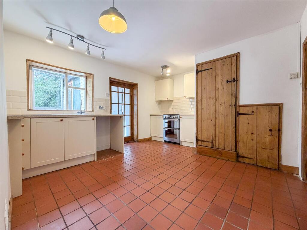 House in Ipswich - View 5