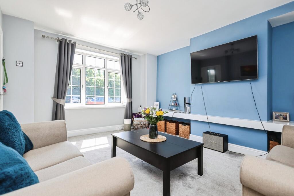 House in Birmingham, West Midlands - View 2