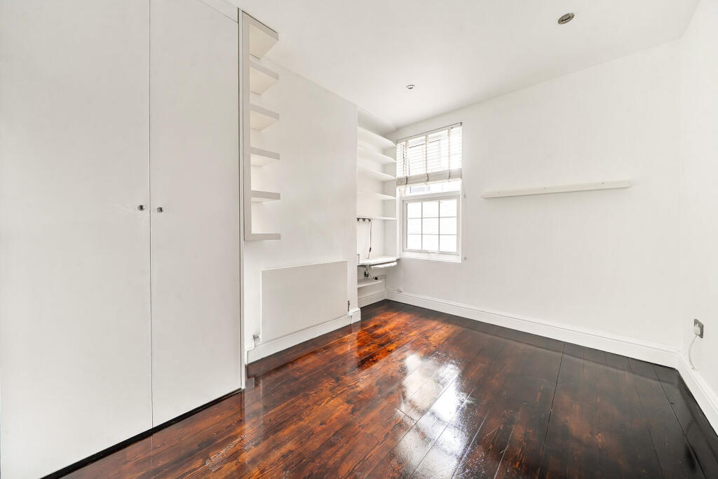 Apartment in London - View 5