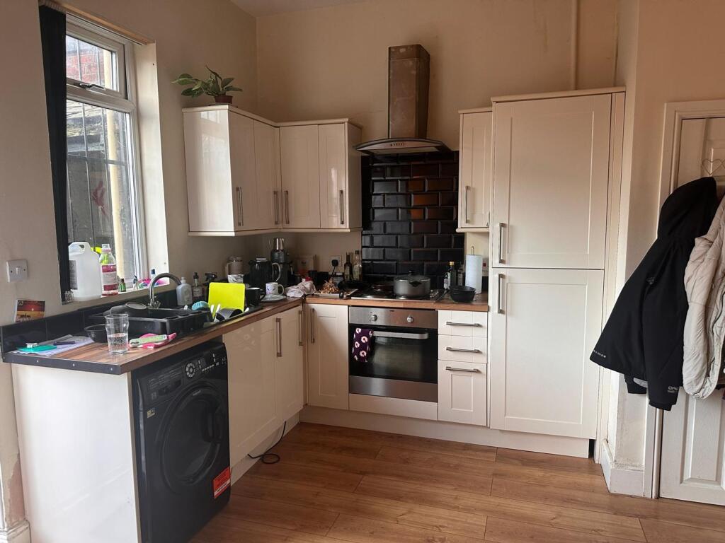 Houghton Road, Thurnscoe, S63 photo 3