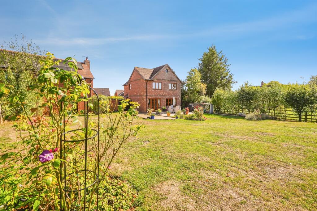House in Oxford - View 2