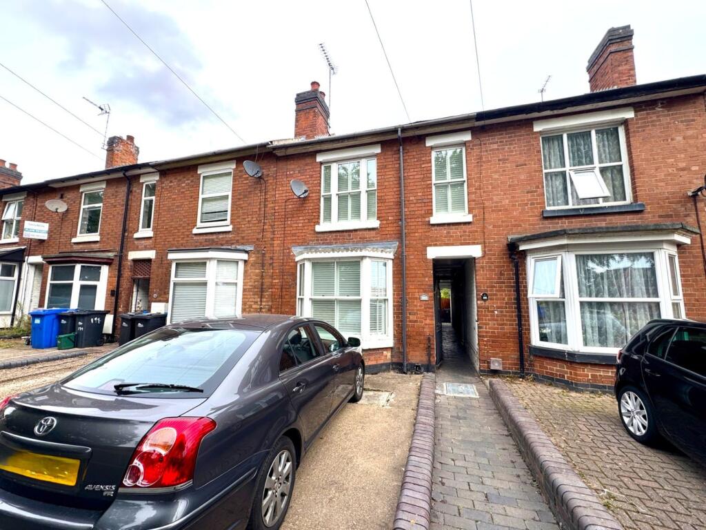 2-bed terraced on Belvedere Road, Outwoods, Burton-on-Trent, DE13, £194,950