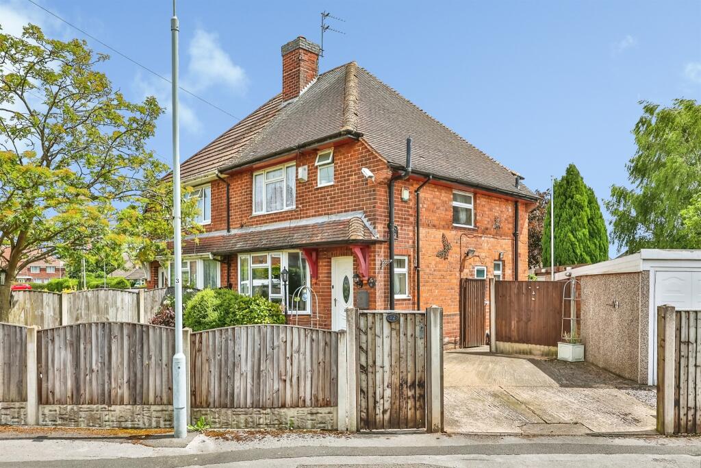 House in Ashfield, Hucknall - View 4