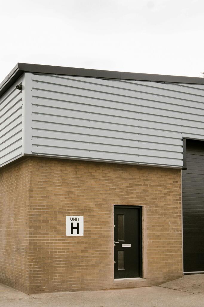 Base Business Space, Industrial – H02