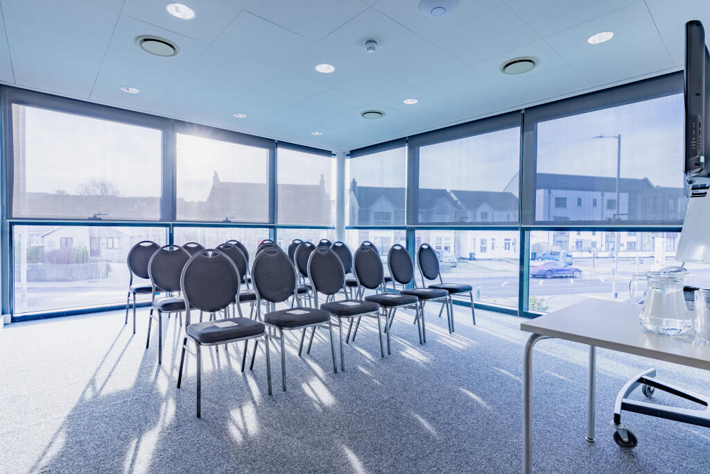 Medium Meeting Room