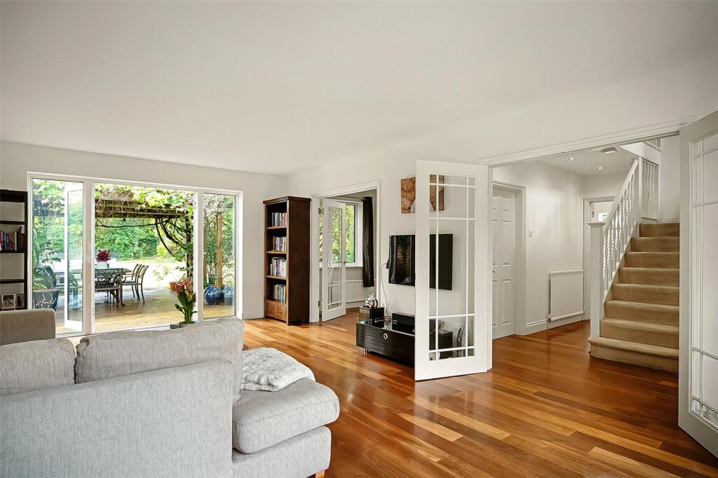 Lammas Lane, Esher, Surrey, KT10 – pohled 4